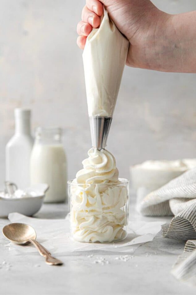 How to Make Homemade Whipped Cream for French Press Coffee