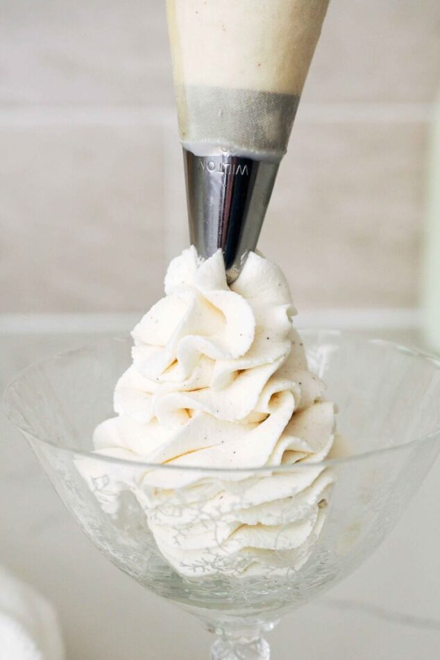 How to Make Homemade Whipped Cream for French Press Coffee